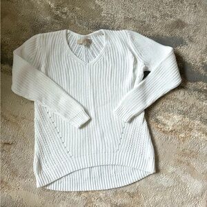 LOFT knit white v-neck sweater size xs